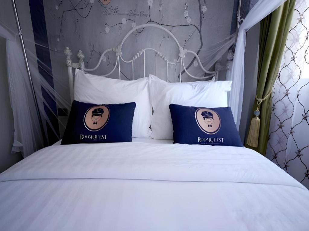 2499 Heritage Chinatown Bangkok Hotel By Roomquest Banguecoque Exterior foto